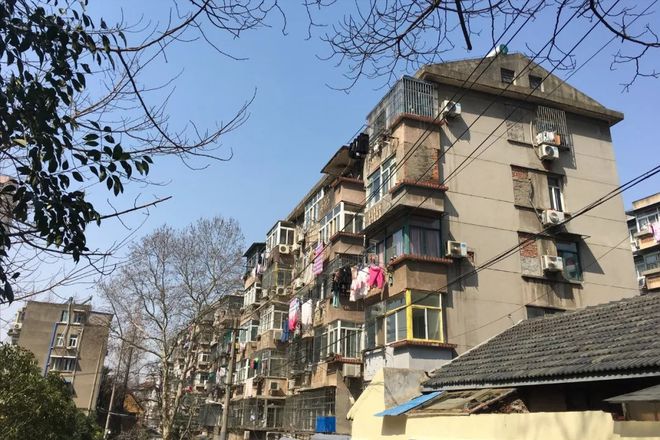 上邻居太吵有什么方法来解决尊龙凯时人生就是搏平台楼(图4)