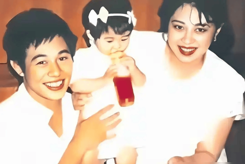 ！护工相伴亲女无踪30年弃养孽债终爆发尊龙凯时新版APP李连杰病床报应现场(图2)